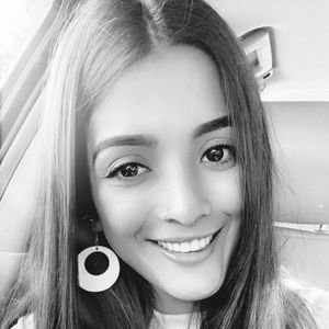 Meet your Posher, Camila